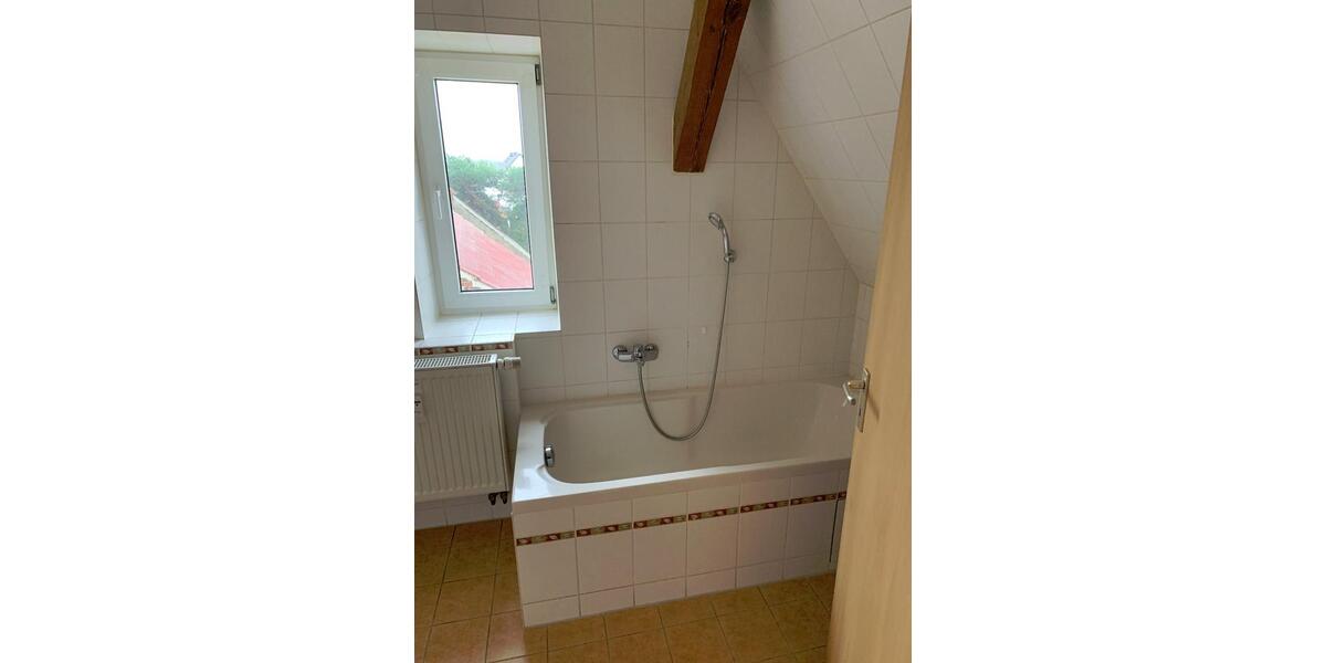 Dachgeschoßwohnung Jessen (Elster) - 3 Zimmer, 72 m&sup2;, 396&euro; | Angebot:20911068