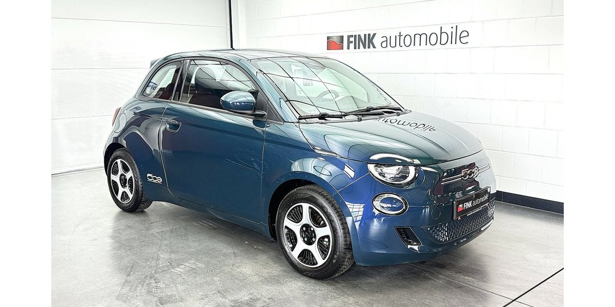Fiat 500e Action Carplay Android Automatik 1.Hand 8.900 km 13.690 &euro; Lich 35423