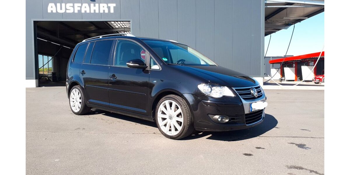 VW Touran 182.000 km 8.950 &euro; Neu Anspach 61267
