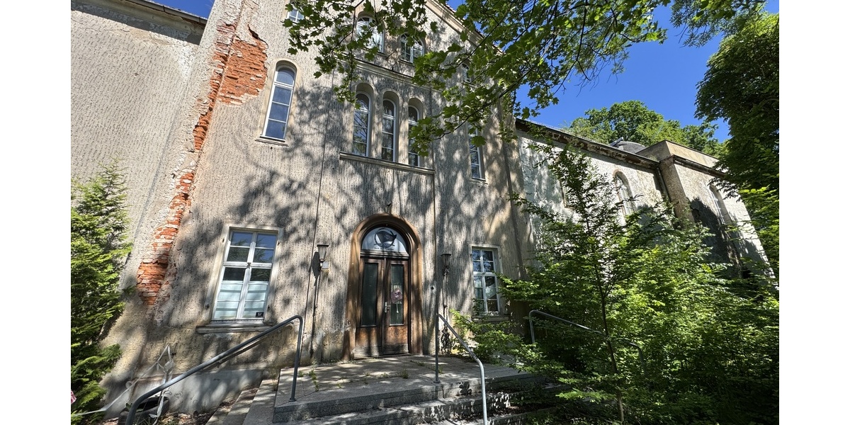 ehemaliges Pionierhaus - Sanierungsobjekt - - Mehrfamilienhaus, Wohnhaus Gera Pforten | Angebot:27083172