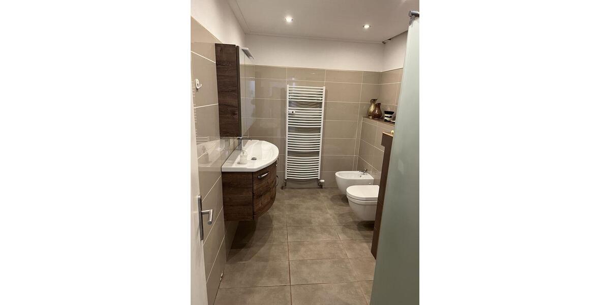 Mehrfamilienhaus, Wohnhaus Siegen - 6 Zimmer, 180 m&sup2;, 415.000&euro; | Angebot:26818969