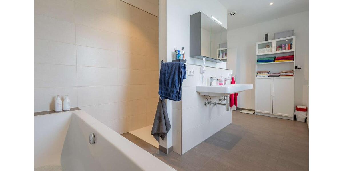 Einfamilienhaus Schleswig - 5 Zimmer, 158 m&sup2;, 1.950&euro; | Angebot:26351809