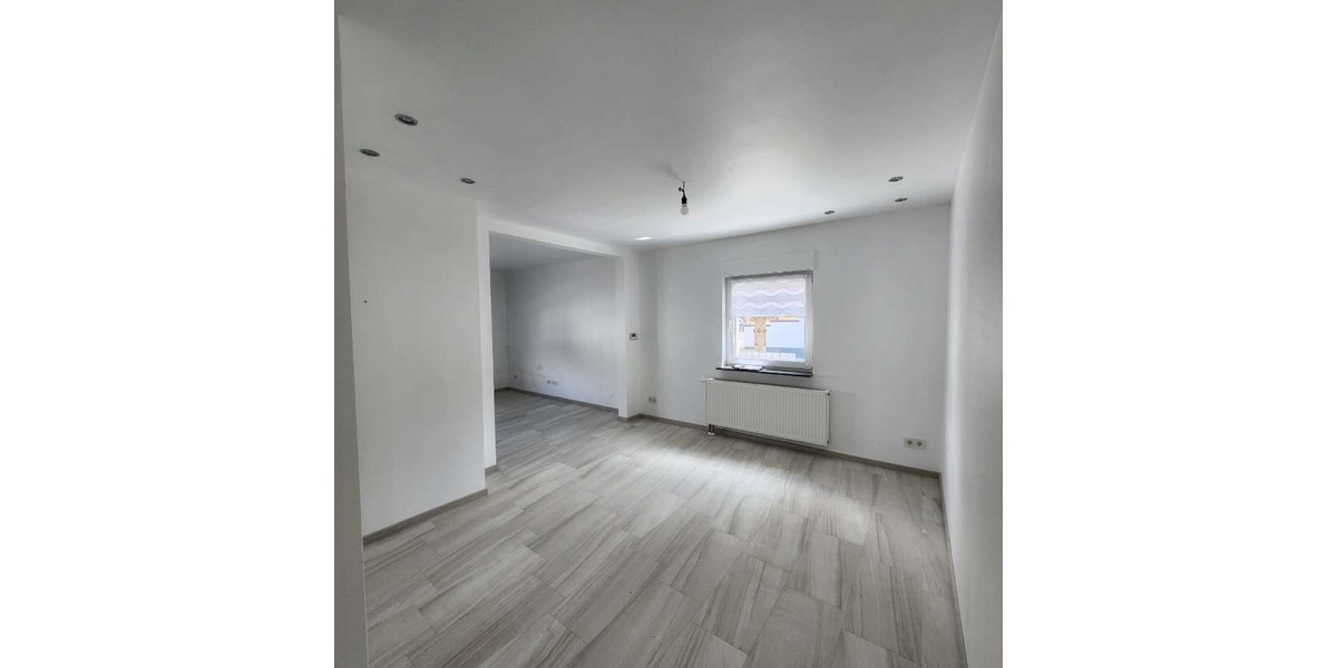 Attraktiv modernisierte Doppelhaushälfte mit hohem Wohnkomfort in Katzenbach - Doppelhaushälfte Hütschenhausen Katzenbach | Angebot:27116583