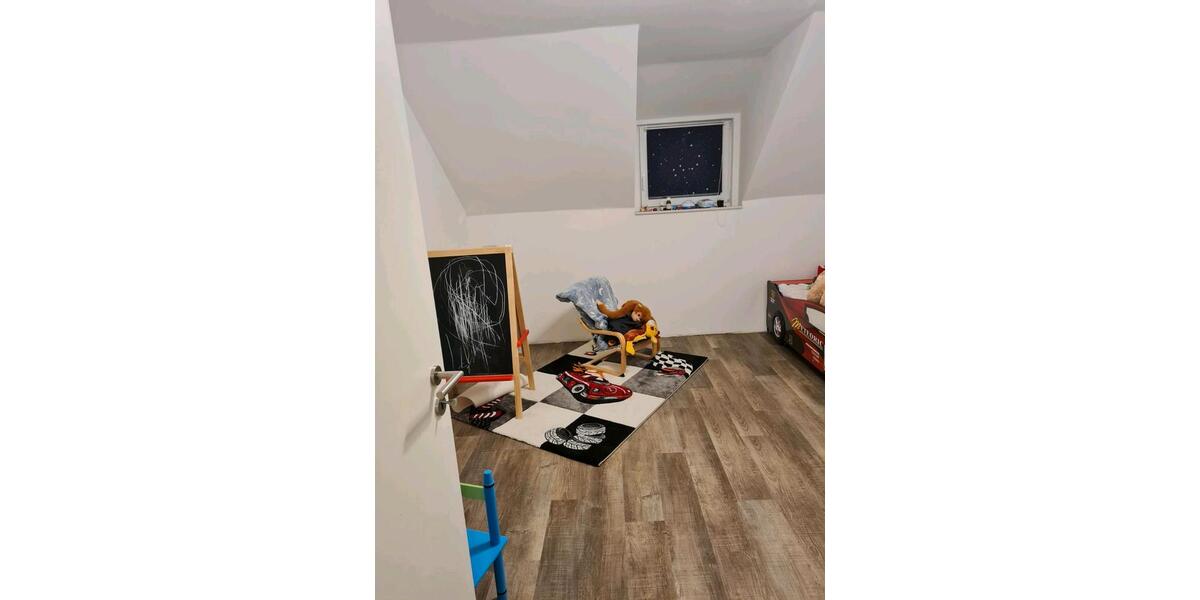 Doppelhaushälfte Blomberg - 6 Zimmer, 150 m&sup2;, 230.000&euro; | Angebot:26963035