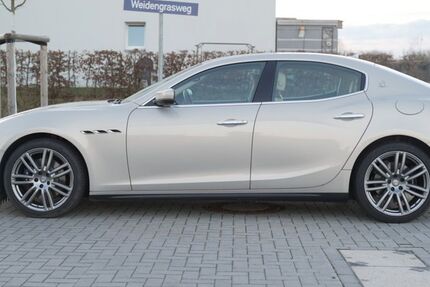 Maserati Ghibli 108.500 km 24.900 &euro; Hamburg 21147