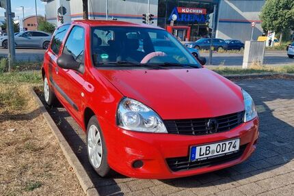 Renault Clio 221.000 km 2.900 &euro; Ludwigsburg 71636