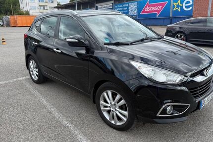 Hyundai ix35 135.000 km 8.999 &euro; Sindelfingen 71065