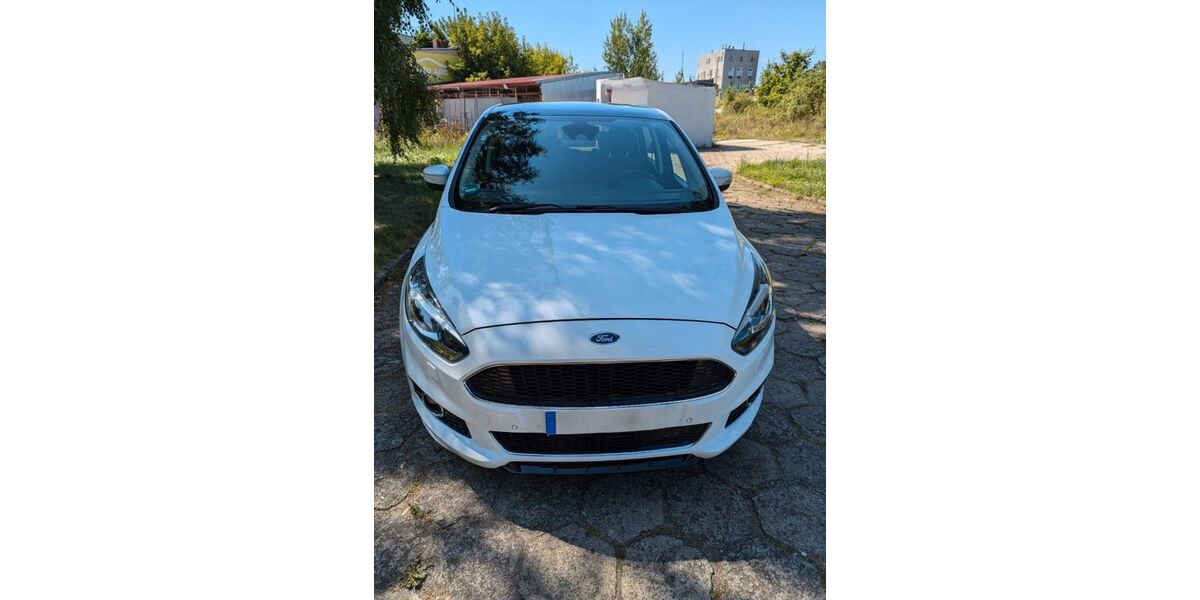 Ford S-Max 122.000 km 14.900 &euro; Hamburg 22117
