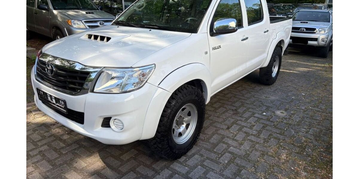 Toyota Hilux 177.000 km 17.300 &euro; Hamburg 20535
