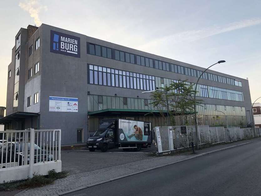 Halle in Berlin 630 € 60 m²