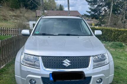 Suzuki Grand Vitara 109.000 km 12.500 &euro; Patersdorf 94265