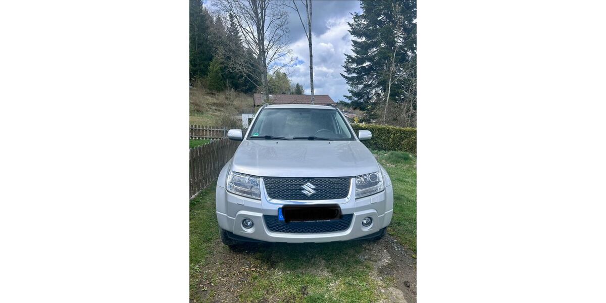 Suzuki Grand Vitara 109.000 km 12.500 &euro; Patersdorf 94265