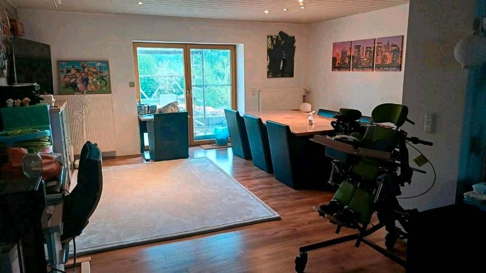 Doppelhaushälfte Heusweiler - 4 Zimmer, 125 m&sup2;, 220.000&euro; | Angebot:26902382