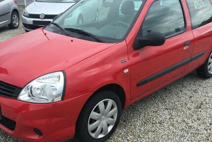 Renault Clio Campus YAHOO,8 Fach Bereift,Tüv Neu! 161.000 km 3.250 &euro; Himmelkron 95502