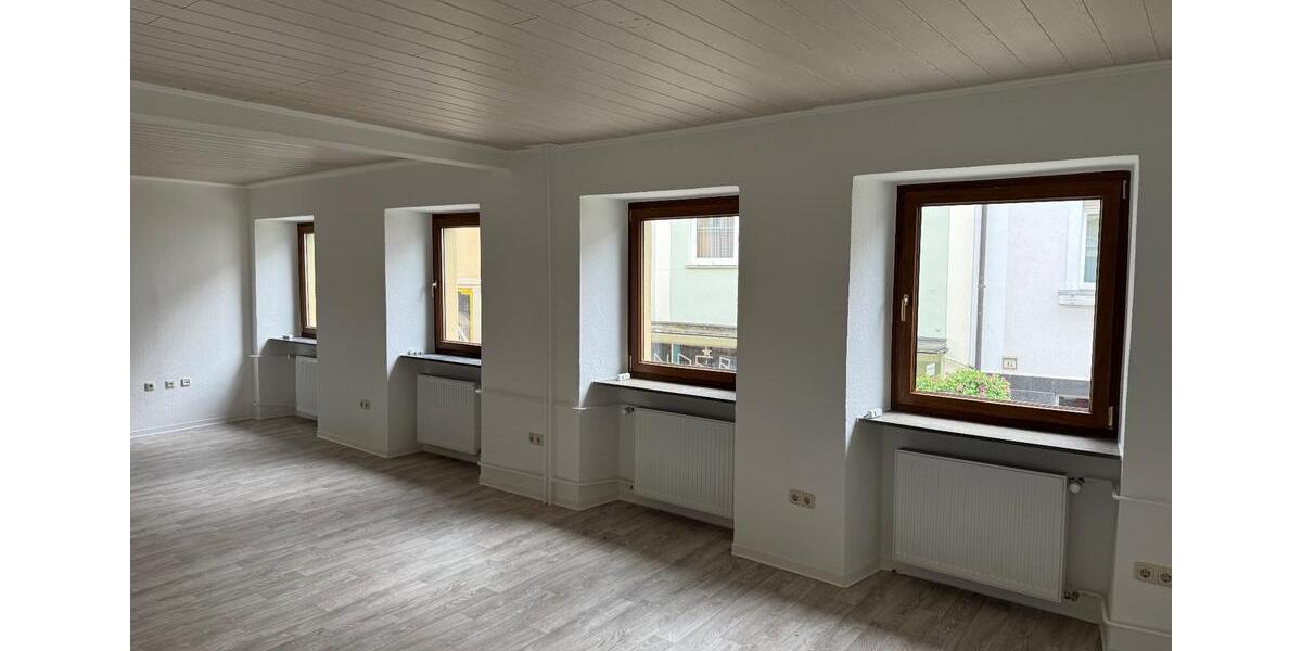 Zentral gelegene 3 Zimmerwohnung im Erdgeschoss zu vermieten 3 zimmer