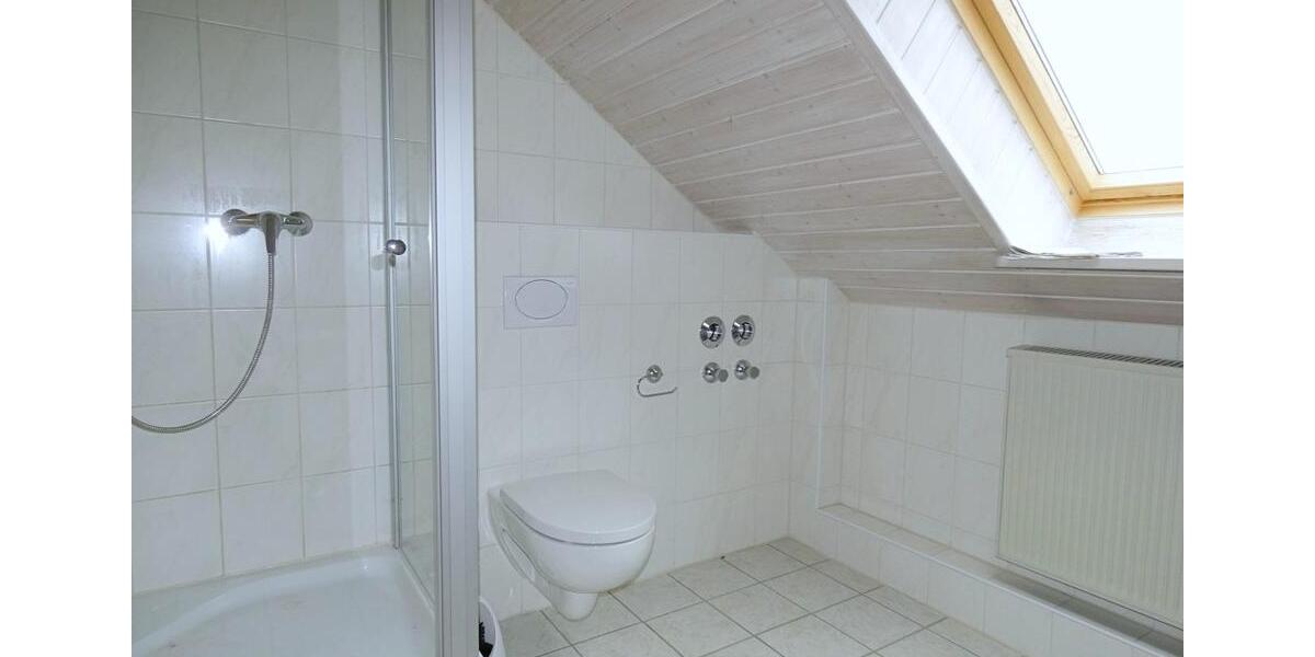 Dachgeschoßwohnung Lauingen (Donau) - 2 Zimmer, 60 m&sup2;, 640&euro; | Angebot:24976523