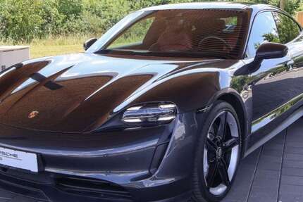 Porsche Taycan 30.500 km 66.666 € Ingolstadt 85053