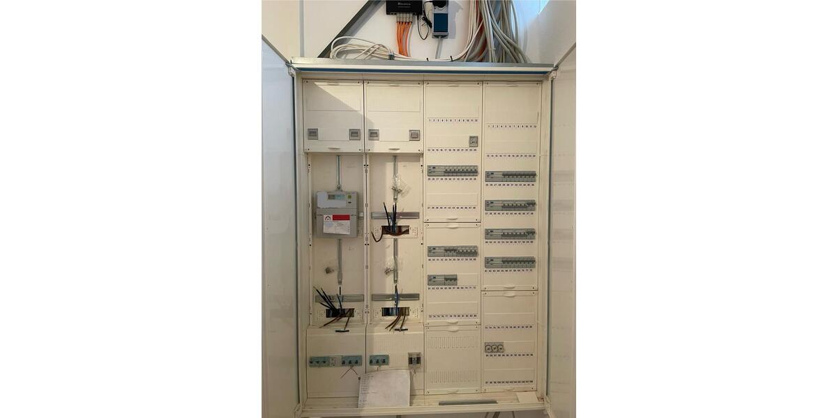 Einfamilienhaus Bad Arolsen - 8 Zimmer, 150 m&sup2;, 185.000&euro; | Angebot:26415513