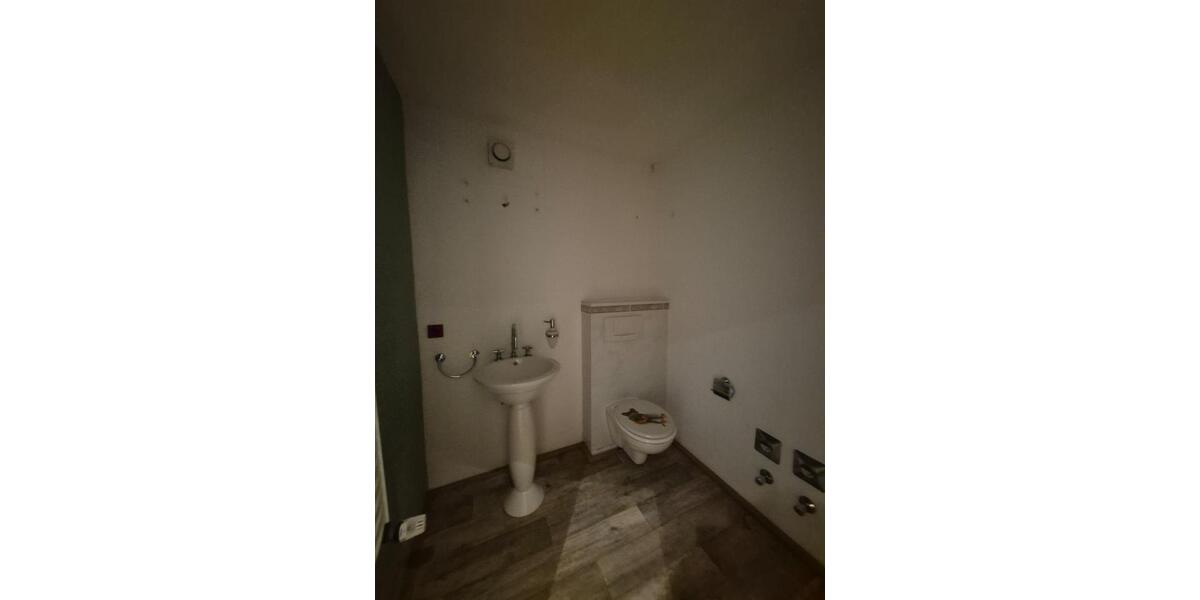 Dachgeschoßwohnung Treffurt - 2 Zimmer, 120 m&sup2;, 660&euro; | Angebot:26087134