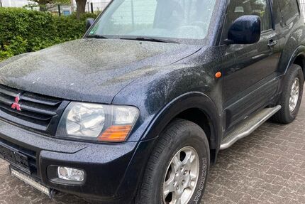 Mitsubishi Pajero 195.800 km 7.499 &euro; Mittenwalde 15749