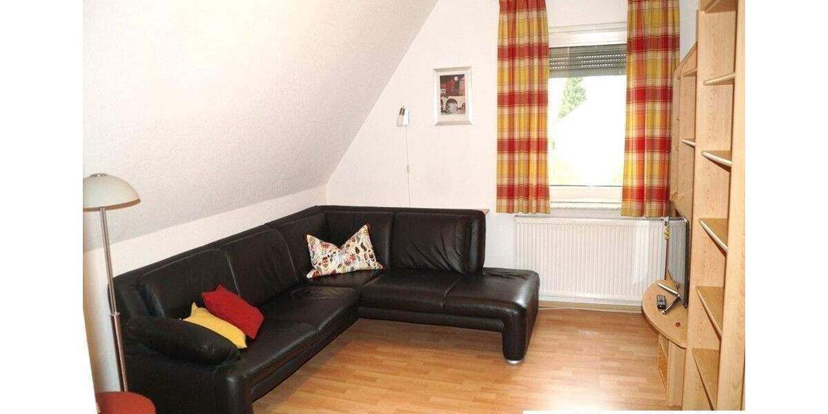 Gepflegtes Zweifamilienhaus mit großem Wintergarten in idyllischer Lage von Bad Münder-Böbber 6 zimmer