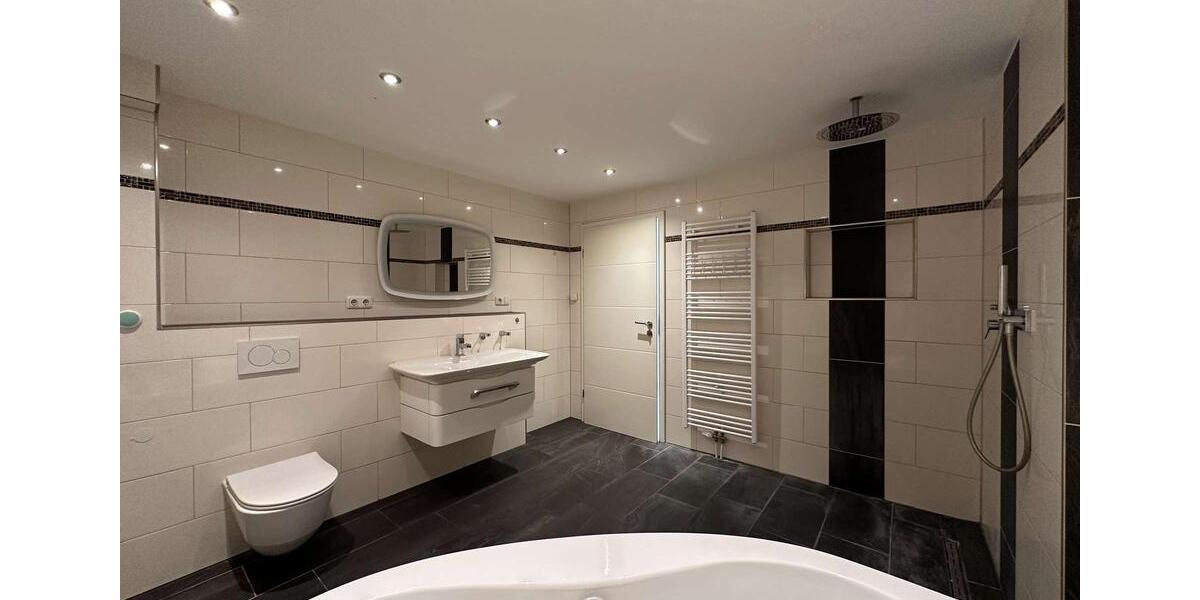 Etagenwohnung Friedberg - 3 Zimmer, 118 m&sup2;, 1.600&euro; | Angebot:26632572
