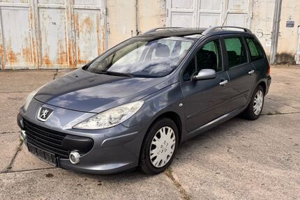 Peugeot 307 160.400 km 1.950 &euro; Strausberg 15344