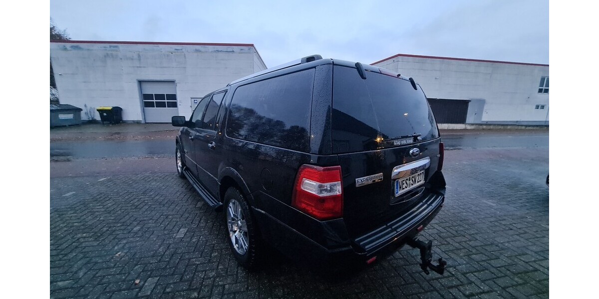 Ford Expedition 237.000 km 16.999 &euro; Bocholt 46395
