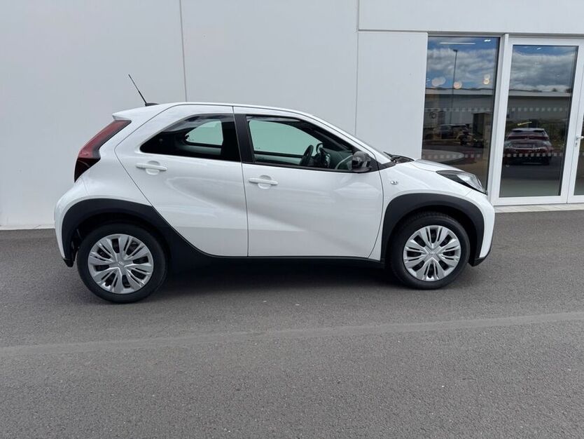 Aygo (X)