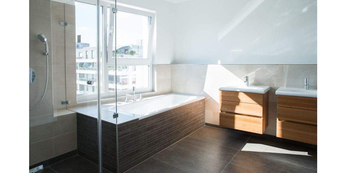 Etagenwohnung Ludwigshafen Süd - 4 Zimmer, 181 m&sup2;, 2.557&euro; | Angebot:25771765