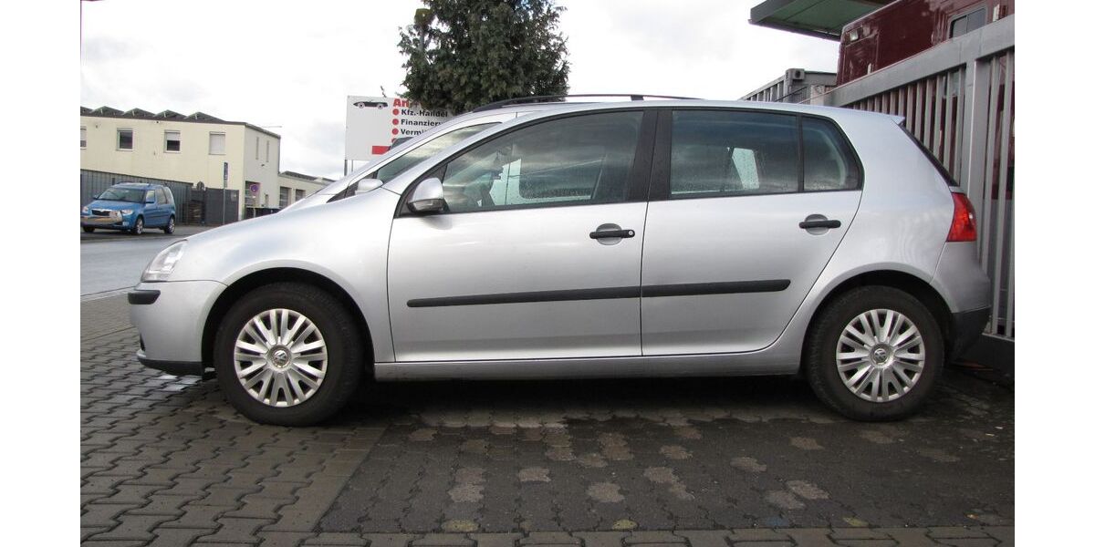 VW Golf 199.800 km 880 &euro; Hüttenberg 35625