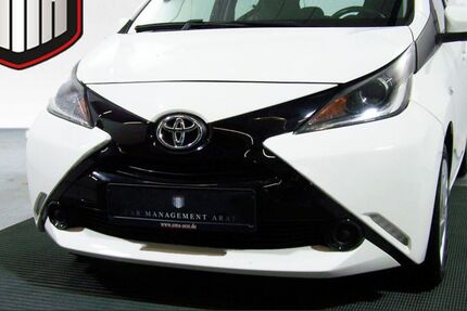 Toyota Aygo (X) 67.899 km 9.691 &euro; Hamburg Stadtteil Horn 22119