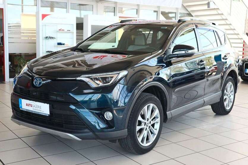 RAV 4