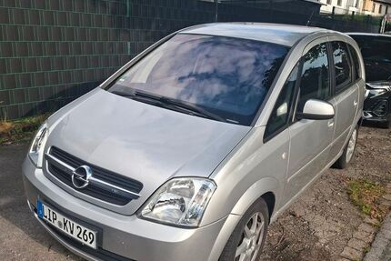 Opel Meriva 193.000 km 600 &euro; Augustdorf 32832