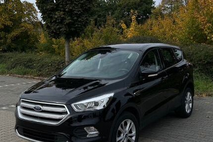 Ford Kuga 175.400 km 10.800 € Schwegenheim 67365