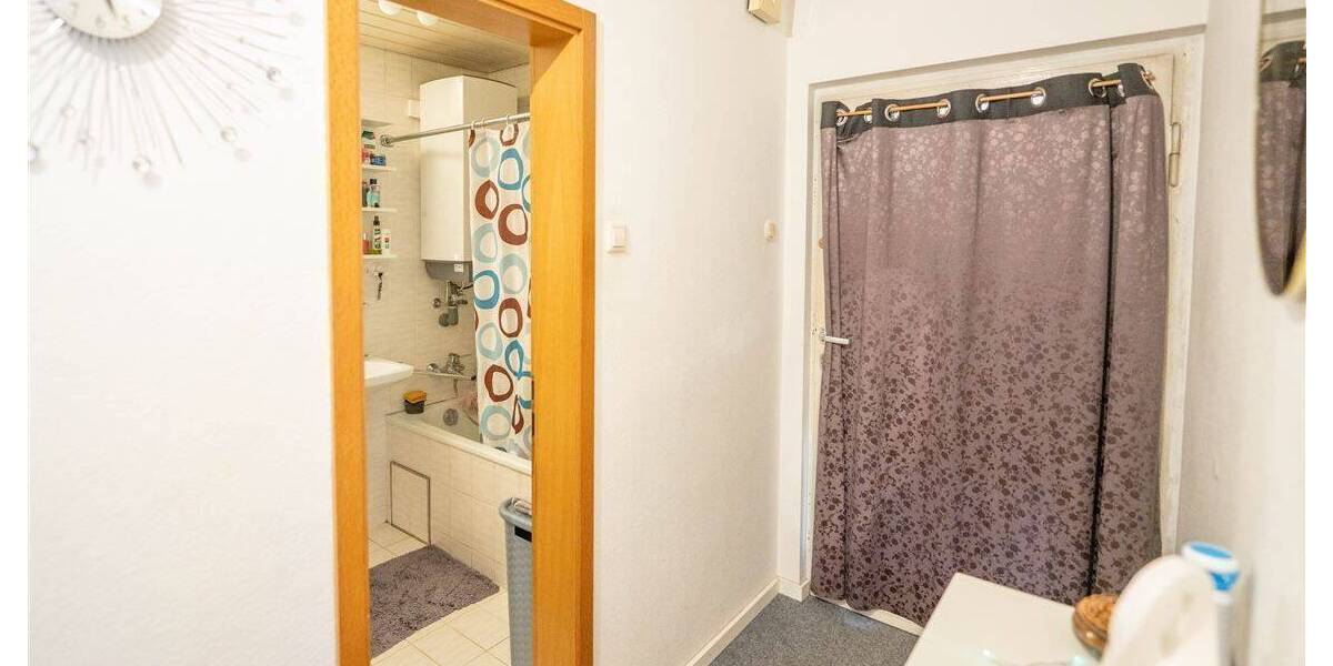 Etagenwohnung Ulm Mitte - 4 Zimmer, 80 m&sup2;, 199.000&euro; | Angebot:26858592
