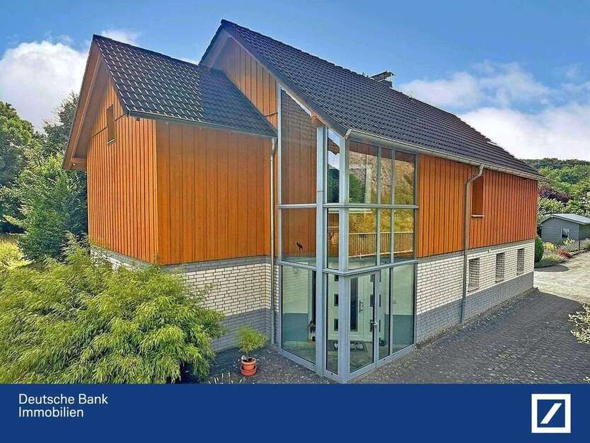 Haus zum Kaufen in Extertal 285.000 € 195.94 m²