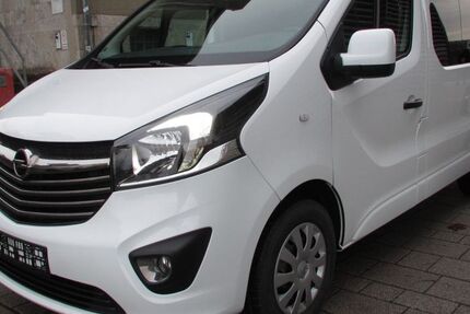 Opel Vivaro 180.215 km 13.950 &euro; Würzburg 97080