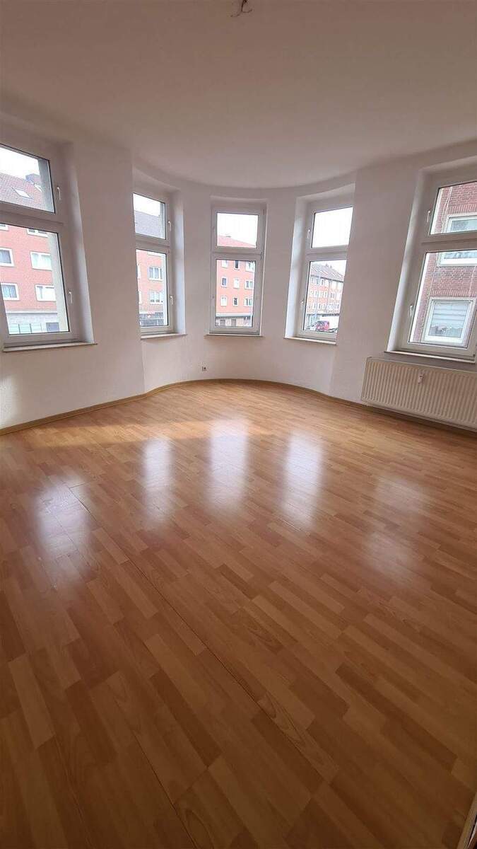 Geräumige Etagenwohnung zu vermieten 2 zimmer