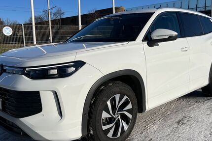 VW Tayron 13.956 km 38.000 &euro; Dresden 01139