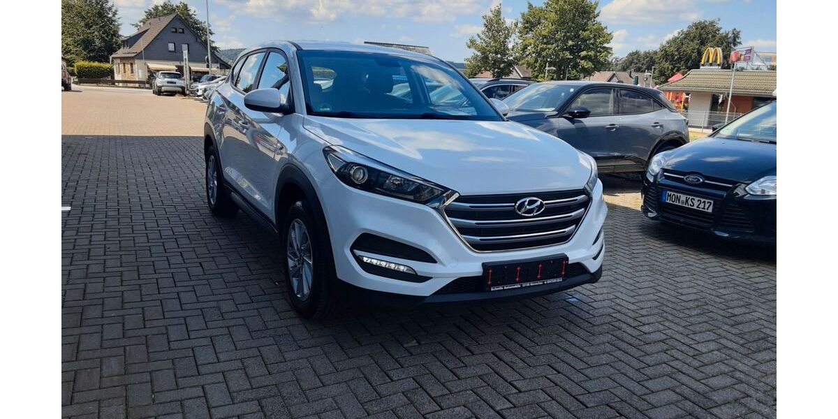 Hyundai TUCSON 106.600 km 11.990 &euro; Monschau (bei Aachen) 52156