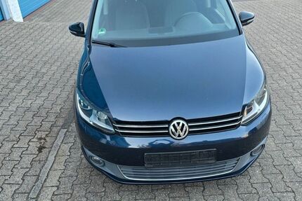 VW Touran 150.000 km 6.700 &euro; Aachen 52068