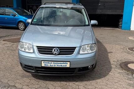 VW Touran 328.000 km 3.000 &euro; Kiel 24148