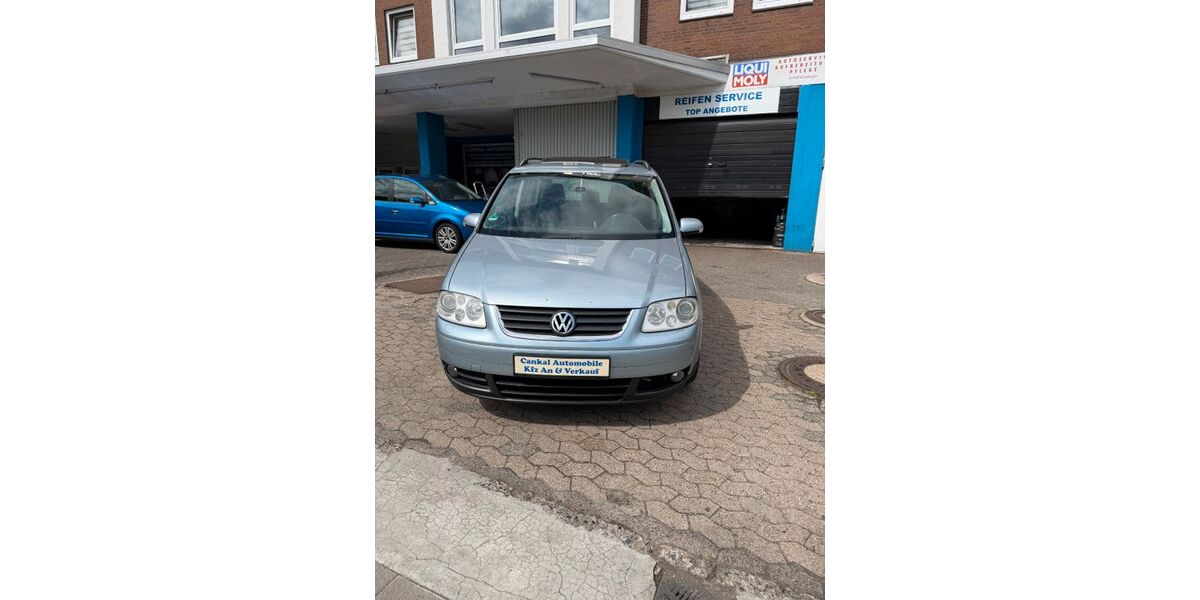 VW Touran 328.000 km 3.000 &euro; Kiel 24148