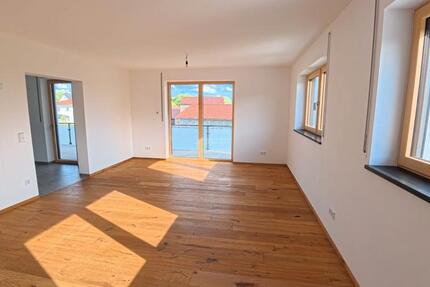 Wohnung Geiselhöring - 3 Zimmer, 104 m&sup2;, 1.000&euro; | Angebot:26604796