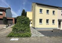 Modernes, kleines Einfamilienhaus mit wunderbarem Grundstück in 52355 Düren