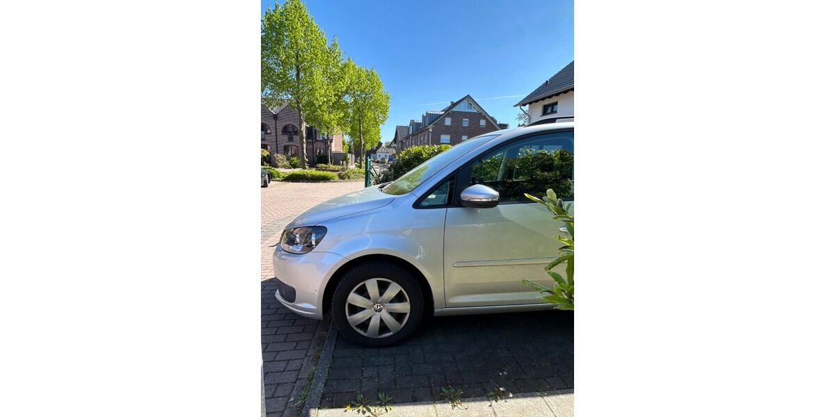 VW Touran 214.500 km 5.700 &euro; Schwalmtal 41366