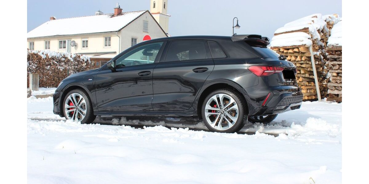 Audi A3 9.450 km 42.100 &euro; Stammham 85134