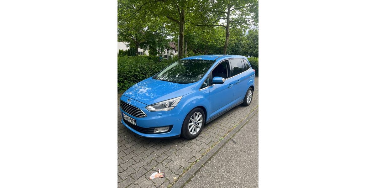Ford Grand C-Max 77.600 km 13.900 &euro; Denkendorf 73770
