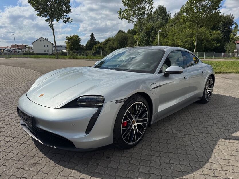 Porsche Taycan 38.000 km 62.990 € Crailsheim 74564
